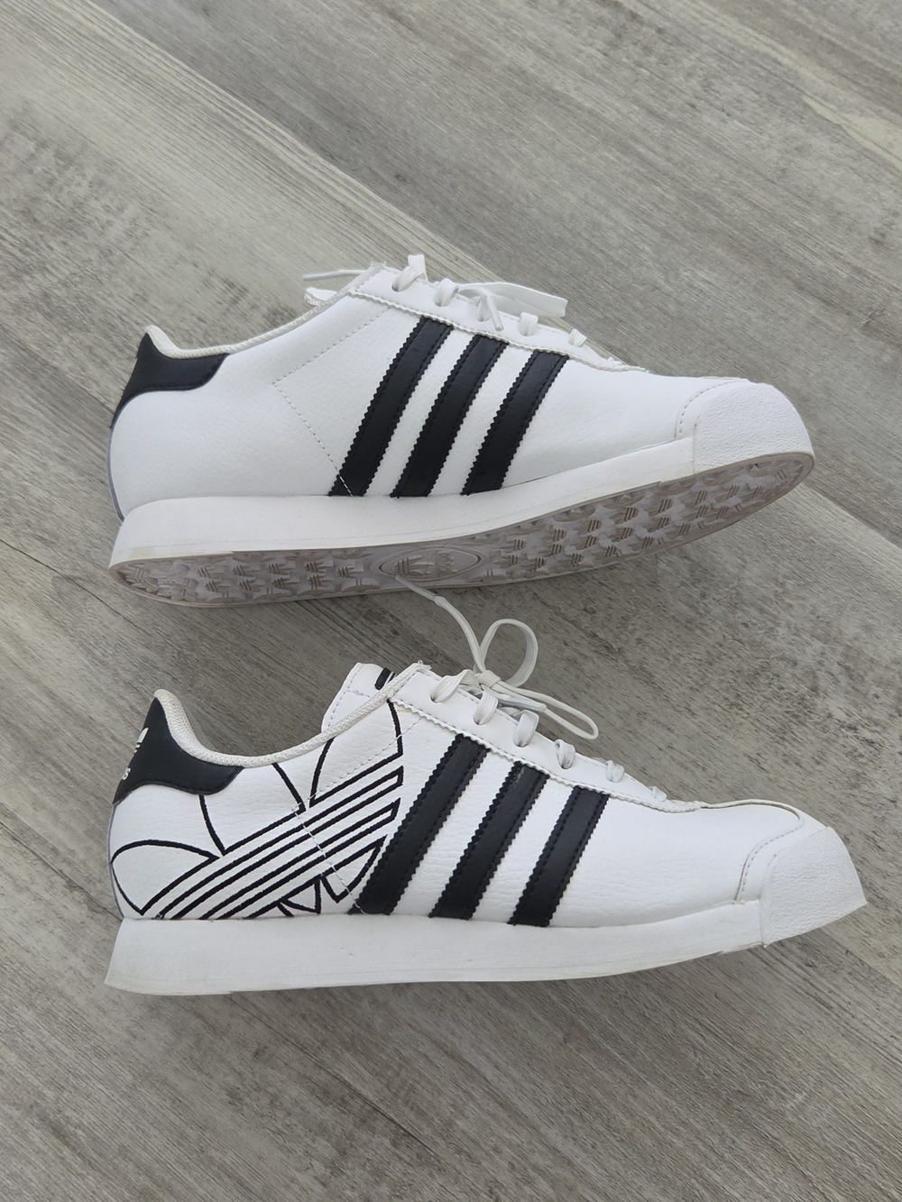 Adidas Originals Samoa Trefoil Shoes in White and Black Stripe